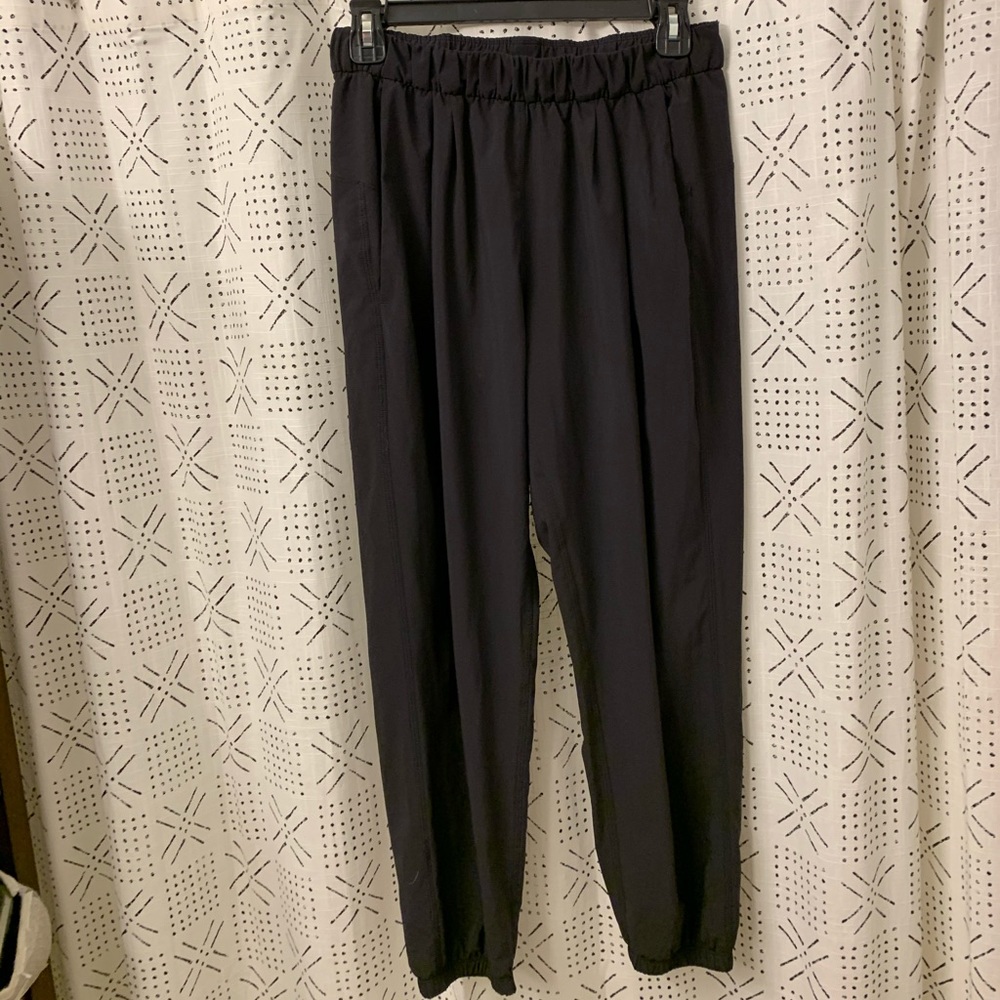 LUlulemon joggers
